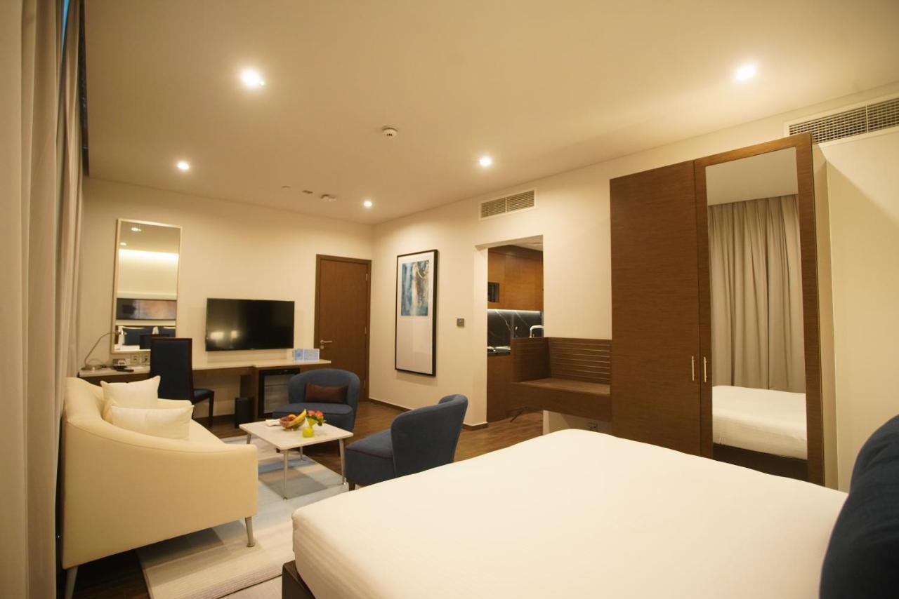 C - Hotel And Suites Ad-Dauha Zewnętrze zdjęcie