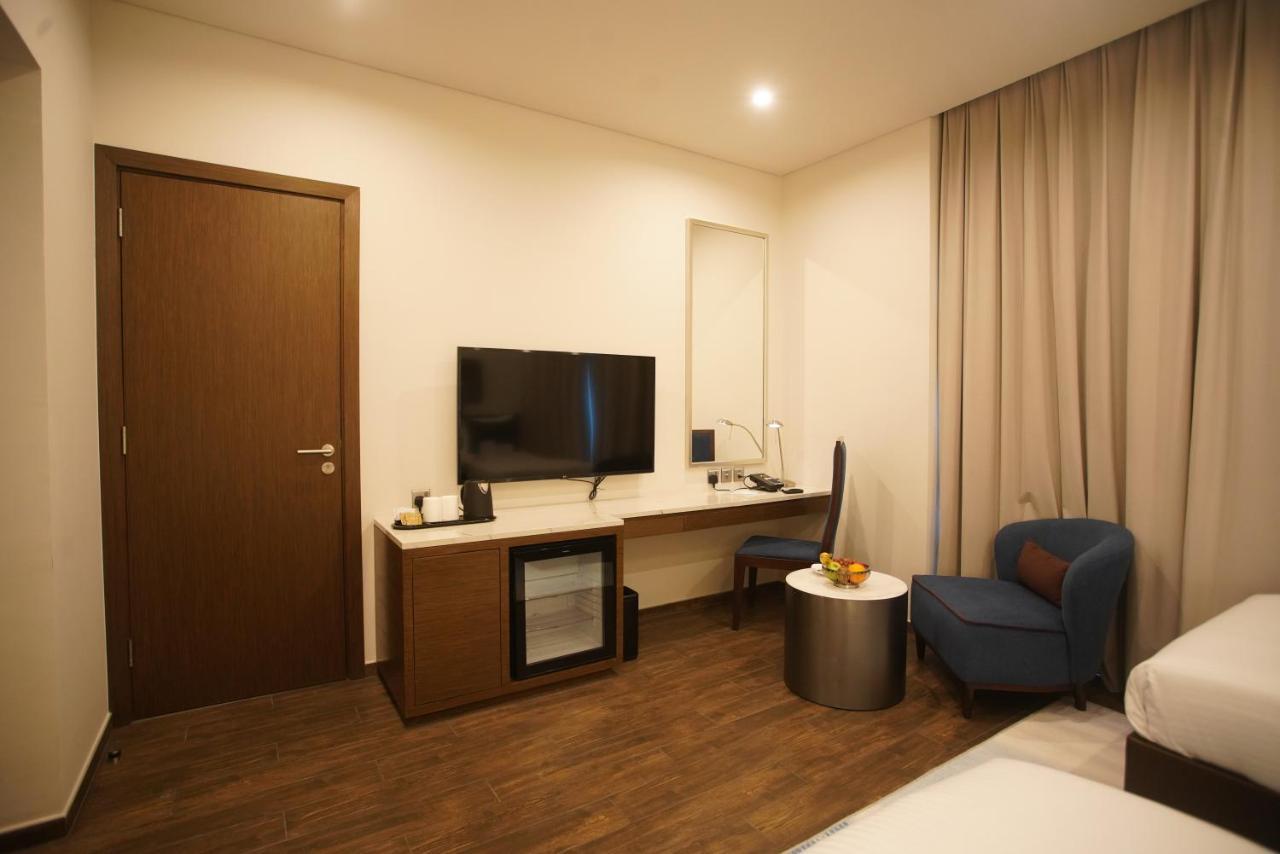 C - Hotel And Suites Ad-Dauha Zewnętrze zdjęcie