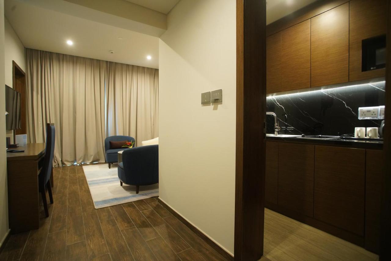 C - Hotel And Suites Ad-Dauha Zewnętrze zdjęcie