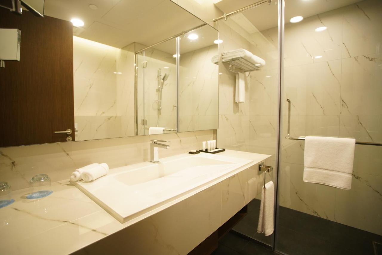 C - Hotel And Suites Ad-Dauha Zewnętrze zdjęcie