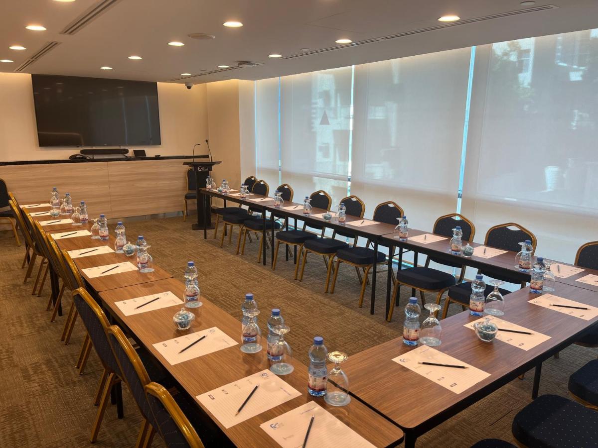 C - Hotel And Suites Ad-Dauha Zewnętrze zdjęcie